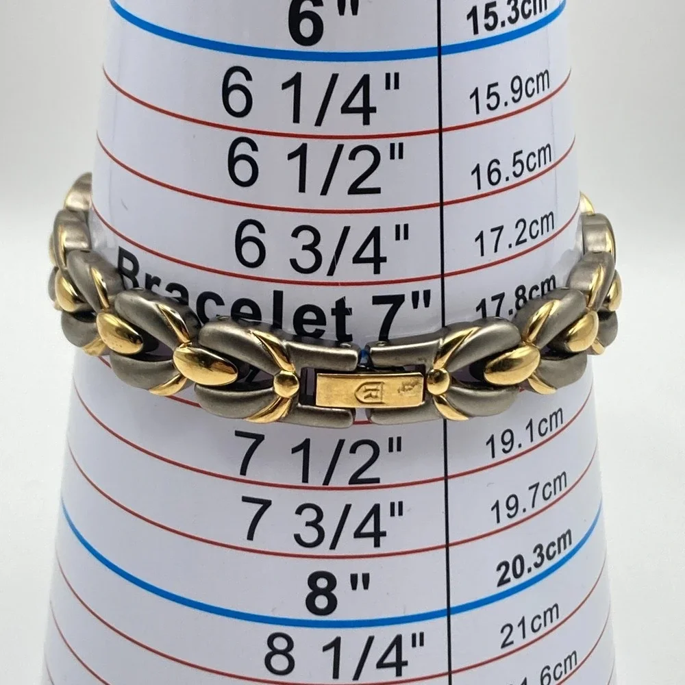Regency Women's Watch 22mm Matte Silver Gold Tone Glitter Dial New Battery 7.25